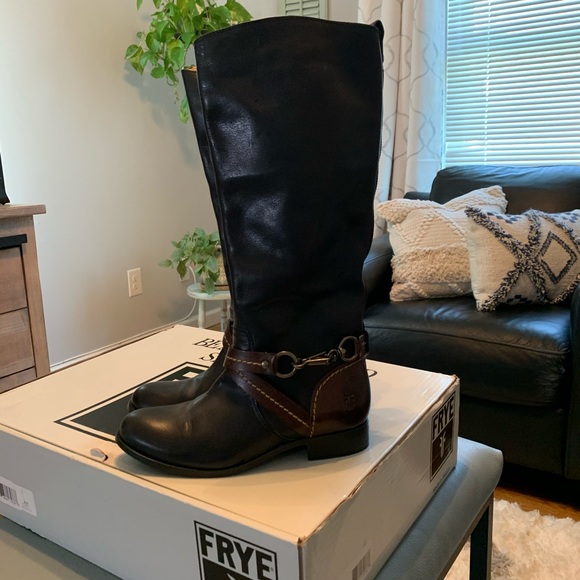 Frye Shoes - FRYE MOLLY HOOK KNEE HIGH LEATHER BOOT
